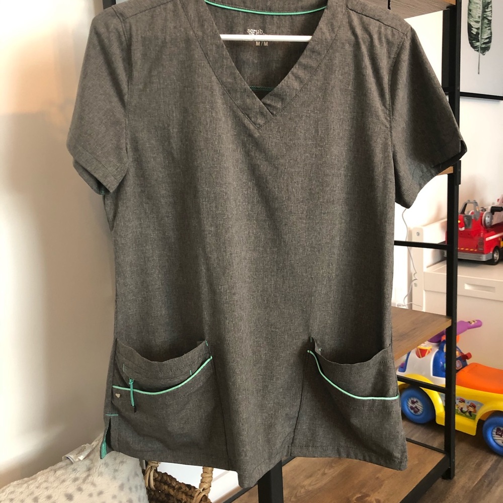 Scrub top, super light and comfortable!